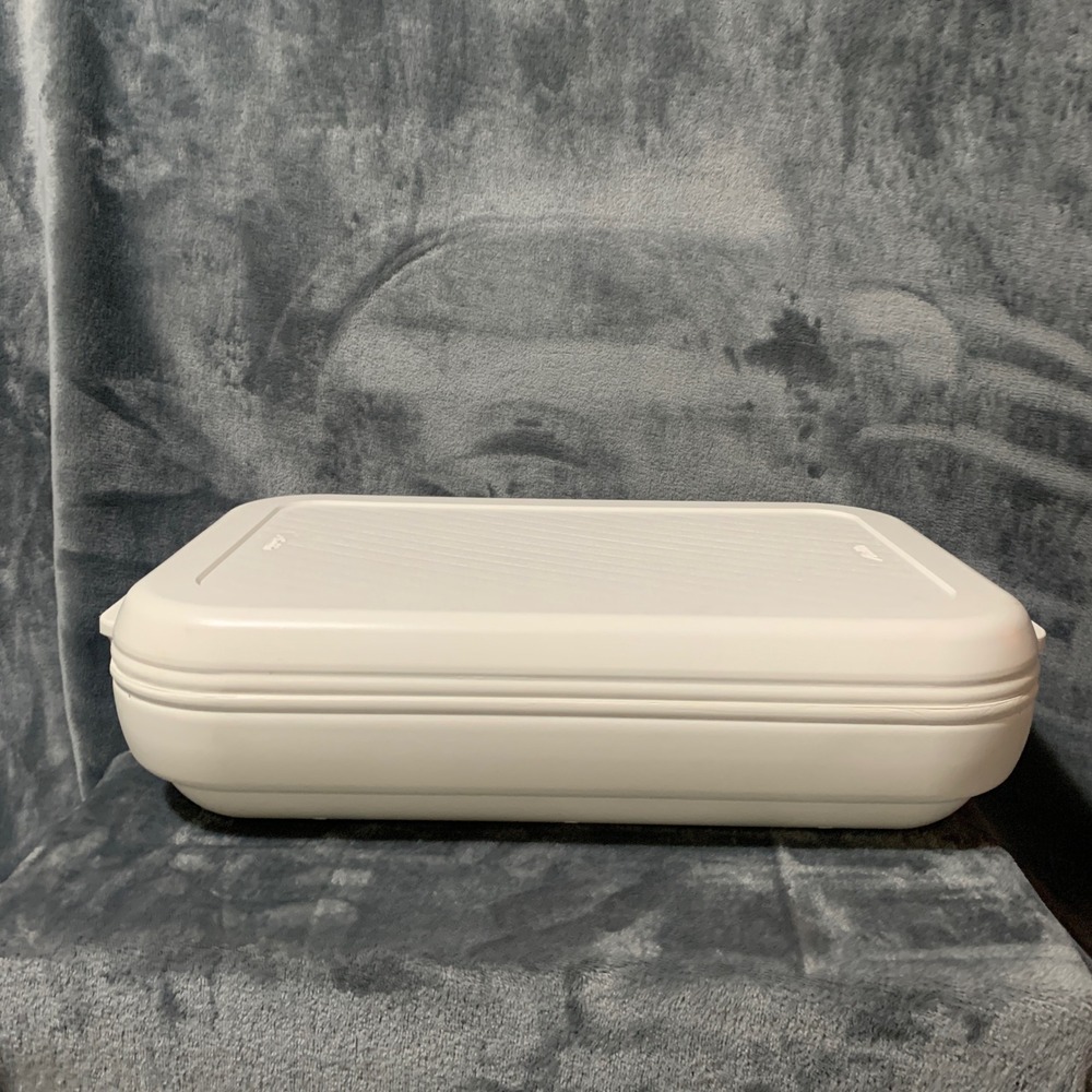 Aladdin Tempreserve Food Carrier White ICC500 Insulated 9x13 Casserole EUC
